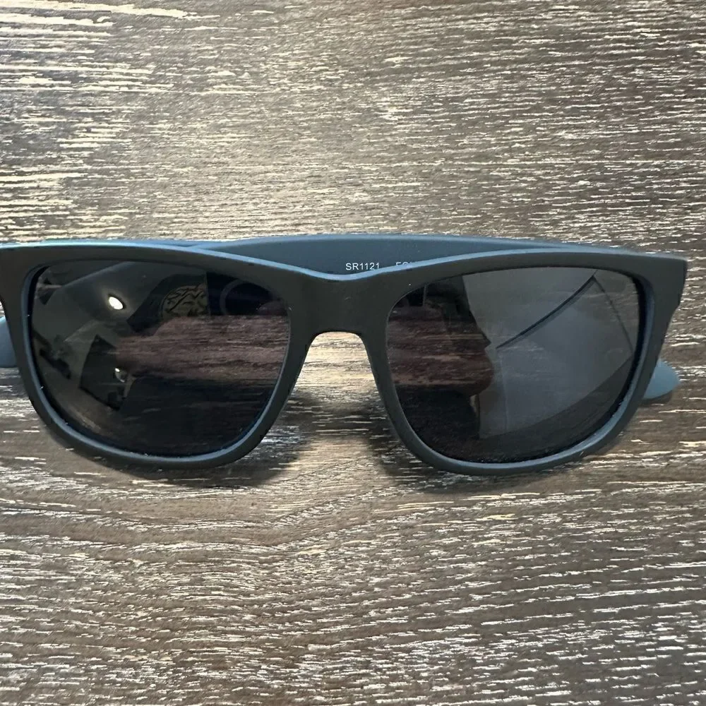 Foster Grant Polarized Matte Black/Blue polarized Lens Men's Sunglasses